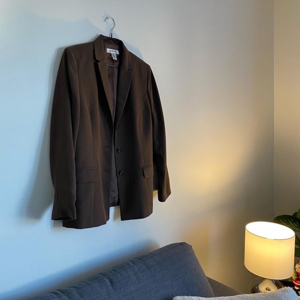 Brown over sized blazer 🤎